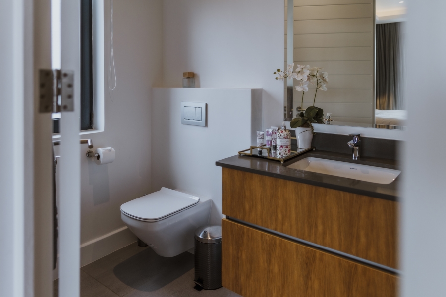 5 Bedroom Property for Sale in Pearl Valley at Val de Vie Western Cape